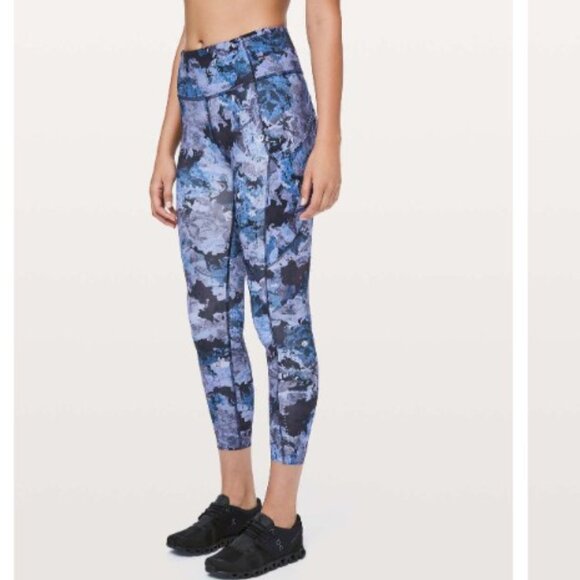 Lululemon Fast & Free 7/8 Tight II *Nulux 25" Screen Camo Multi - Picture 2 of 11
